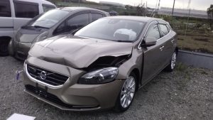 ボルボ　Ｖ４０　我孫子市　事故車　廃車