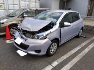 さいたま市緑区　ヴィッツ　廃車