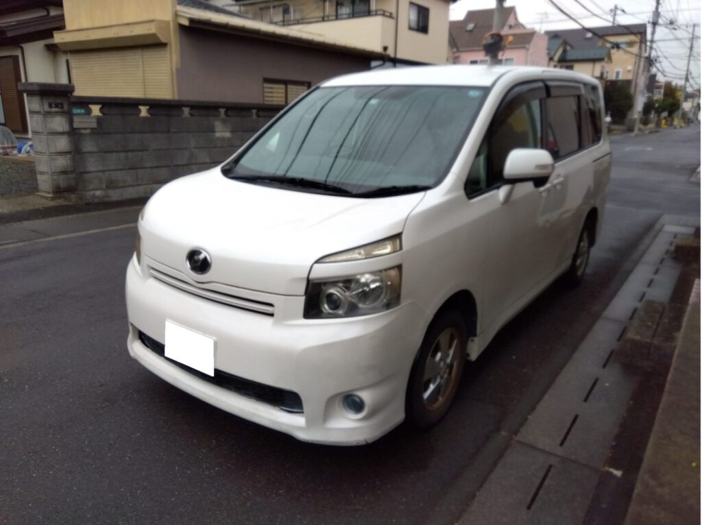 ヴォクシー　廃車　草加市