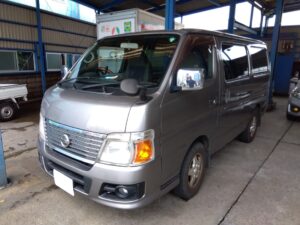 南足柄市　キャラバン　廃車