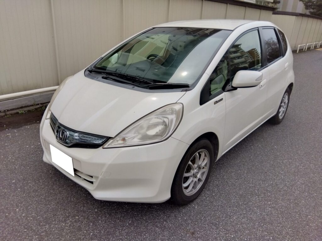 ホンダフィットハイブリッド　廃車買取　平成25年式
