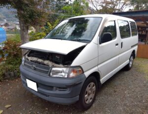 山梨県南巨摩郡　ﾚｼﾞｱｽﾊﾞﾝ　廃車